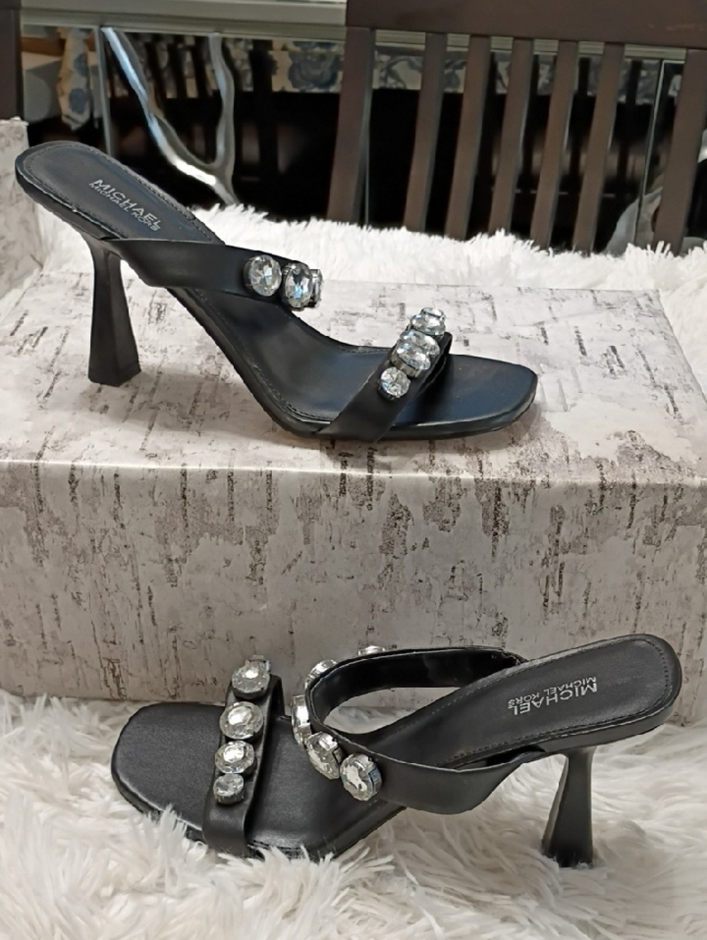 Michael Kors Clara Black Leather & Large Crystal Jeweled Slide Mules Sandals 7.5 - Picture 3 of 16